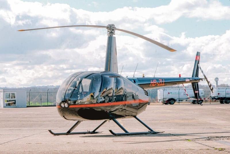 Robinson Helicopter R44