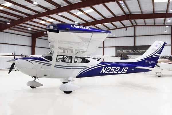 Cessna T182