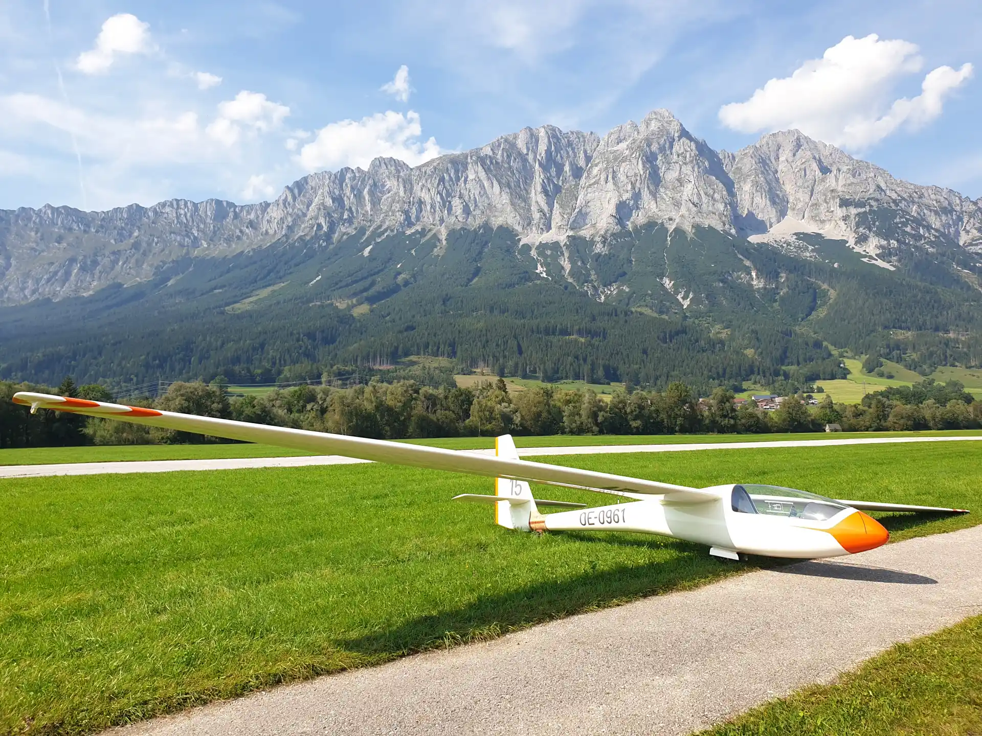 Alexander Schleicher ASW 15