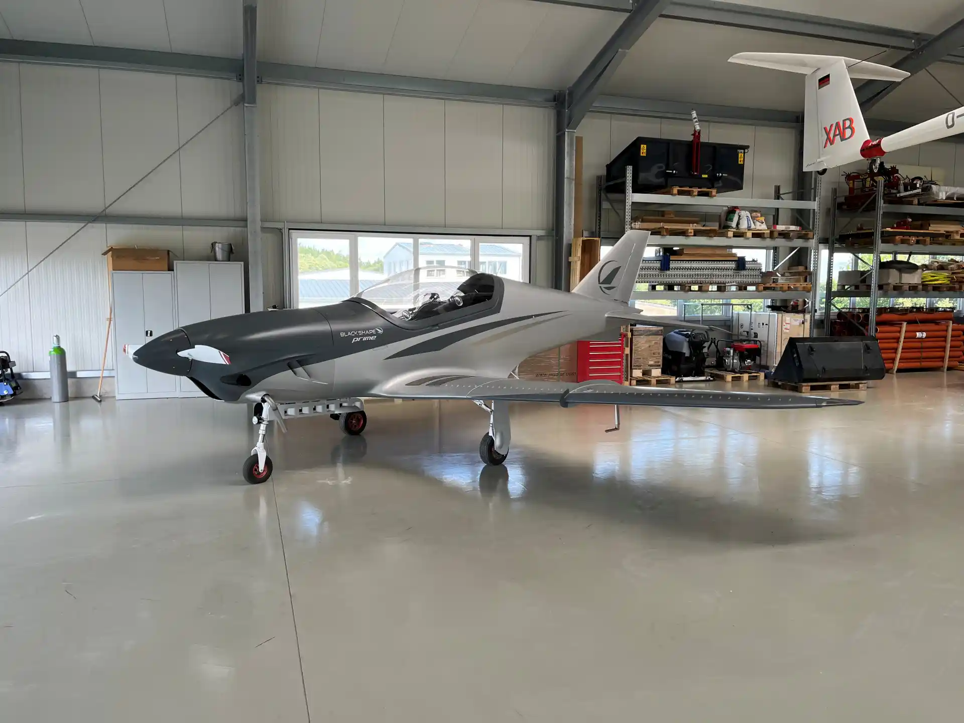 Blackshape Prime BS100