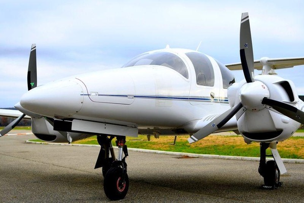 Diamond DA62