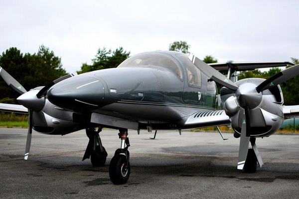 Diamond DA62