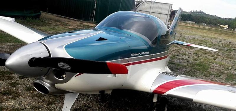 Pioneer Aircraft, USA ; Flightstar Inc. USA 300 hawk