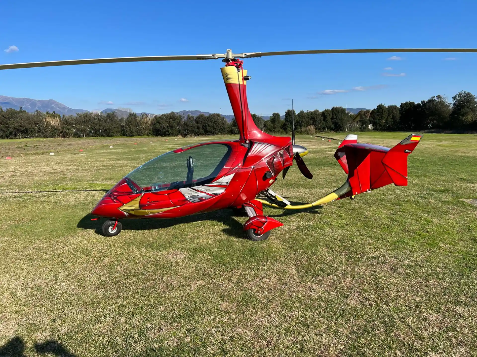 ELA AVIACIÓN, S.L. ELA 10