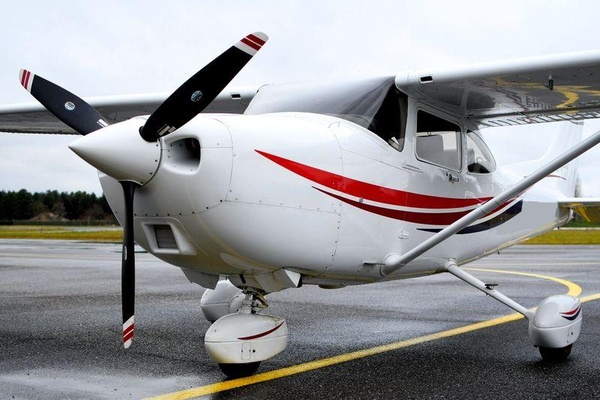 Cessna 182 S Skylane