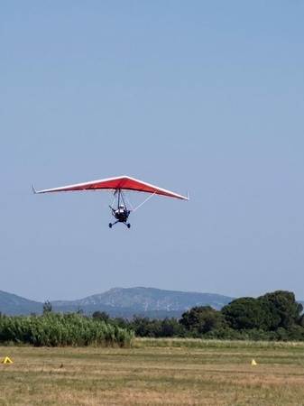 AEROS Ltd. Nano trike Monoplace aile combat