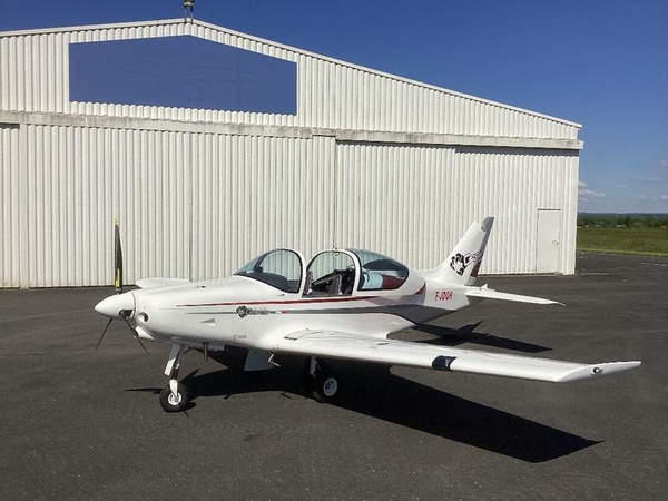 Pioneer Aircraft, USA ; Flightstar Inc. USA P300 Griffon