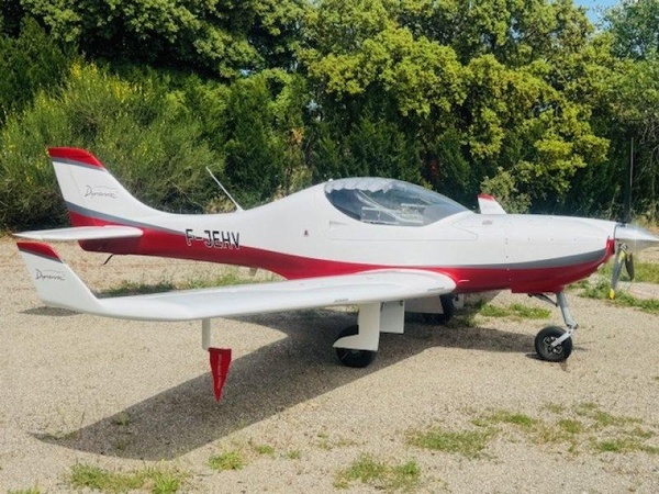 Aerospool Dynamic WT 9 Train rentrant