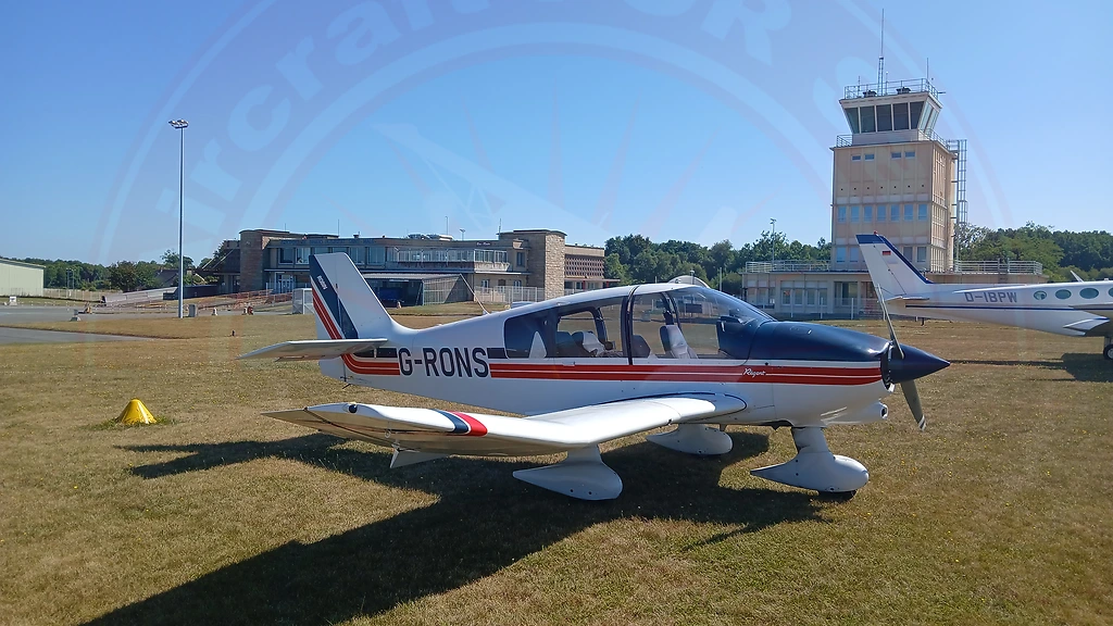 Robin DR-400