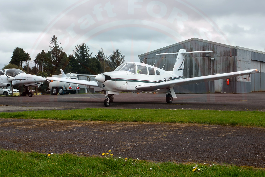 Piper Arrow IV PA-28RT-201