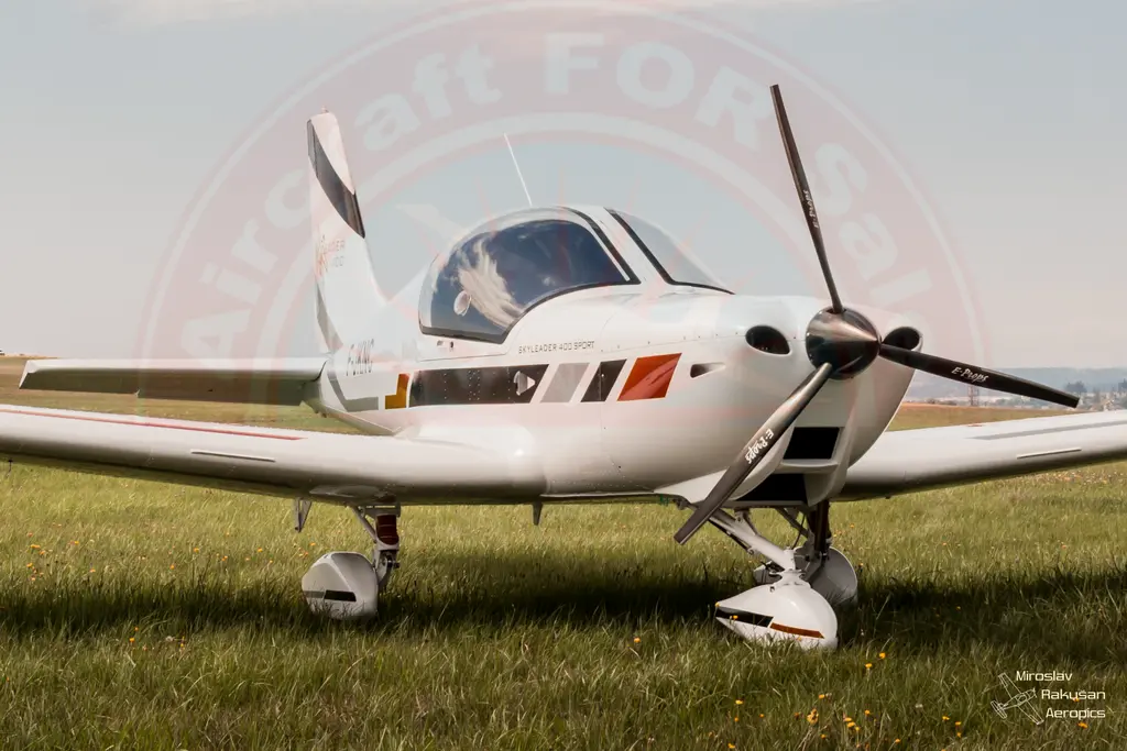 ZALL JIHLAVAN airplanes s.r.o JA 400