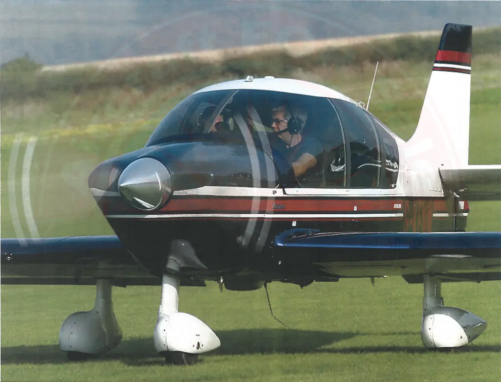 Robin DR-400 President