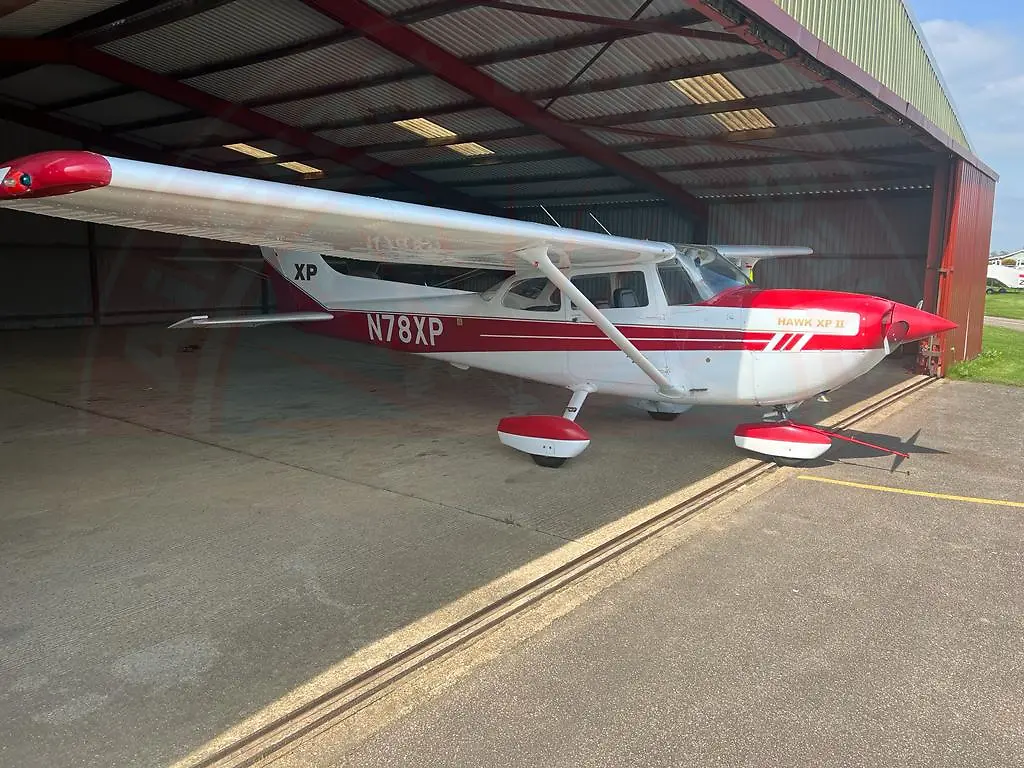 Cessna FR172K Hawk XP