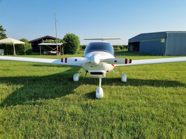 Diamond DA20