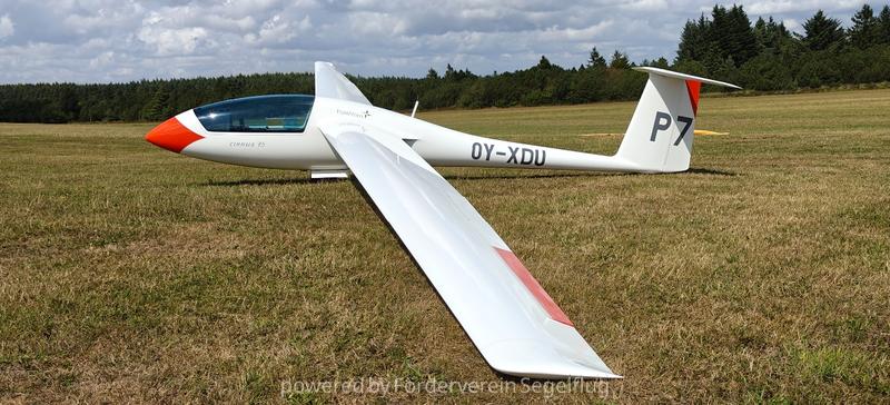 Schempp-Hirth Standard Cirrus 15m