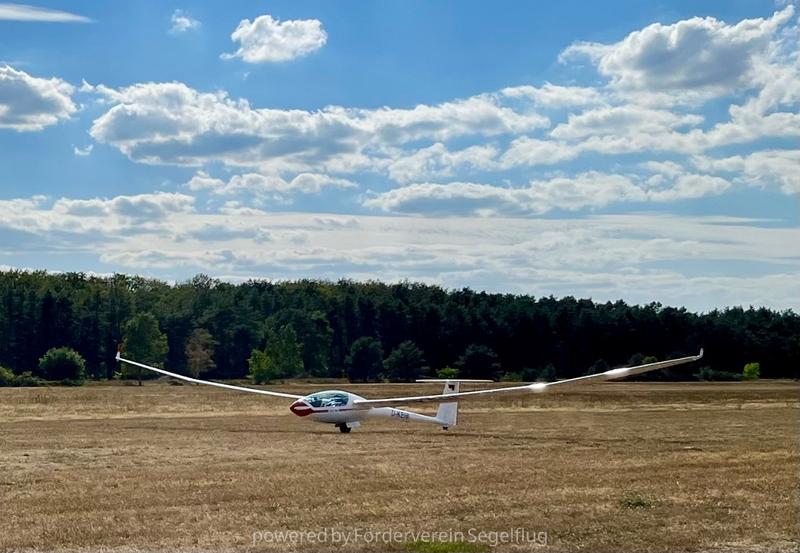 UAB Sportine aviacija LAK-17 FES