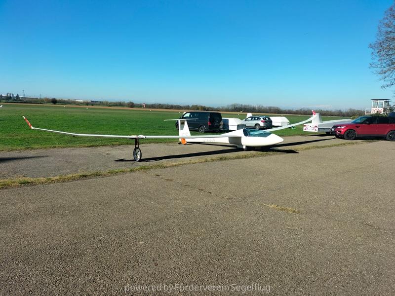 Schempp-Hirth Discus-2 18m