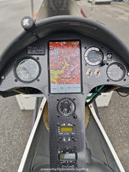Alexander Schleicher LS6 b 15m