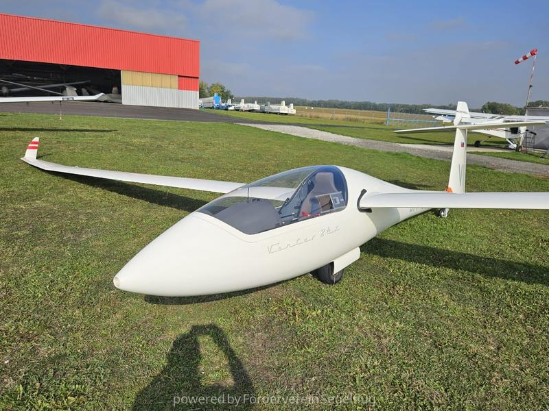 Schempp-Hirth Ventus-2 15m