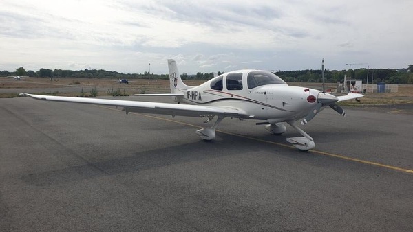 Cirrus SR20