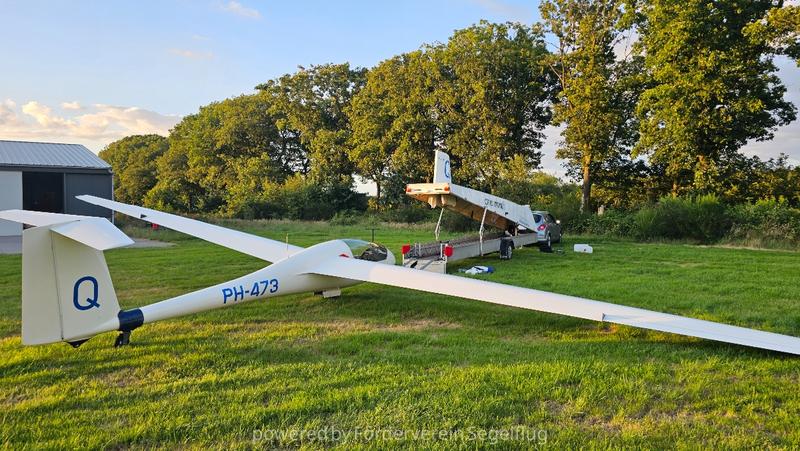 Schempp-Hirth Standard Cirrus