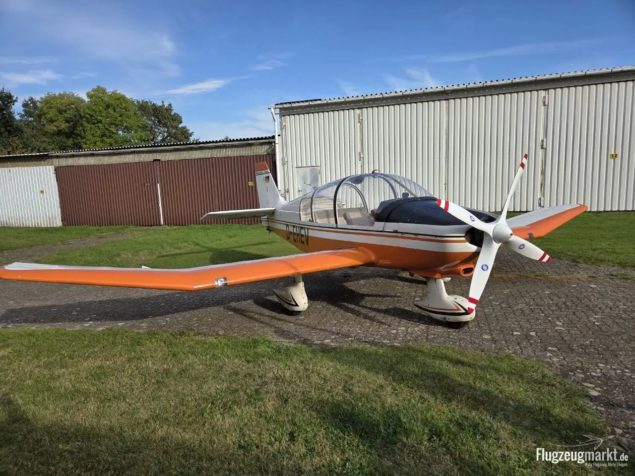 Robin DR400