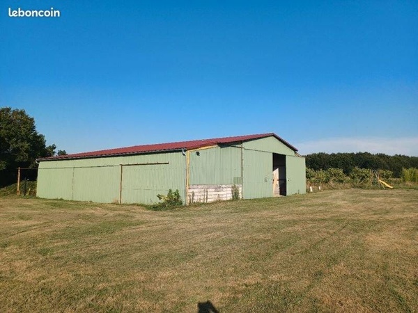 Place Hangar ULM sur Balesta