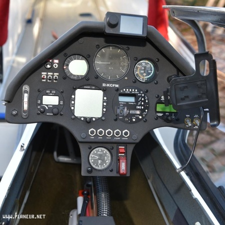 Schempp-Hirth Ventus-2 18m